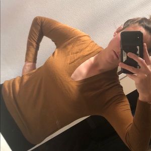 Cashmere (featherweight) v neck sweater